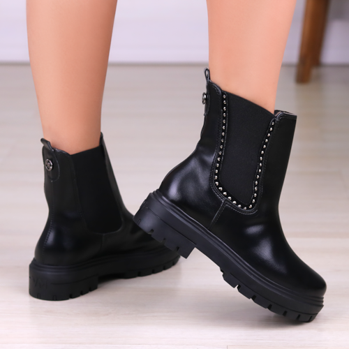 BOTA TRATORADA VIA MARTE PRETO FEMININO 025-002-01 BOTA TRATORADA VIA MARTE PRETO FEMININO 025-002-01