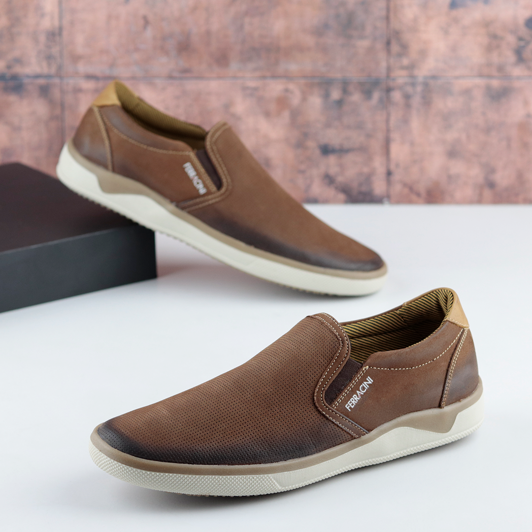 Sapatenis 2024 slip on