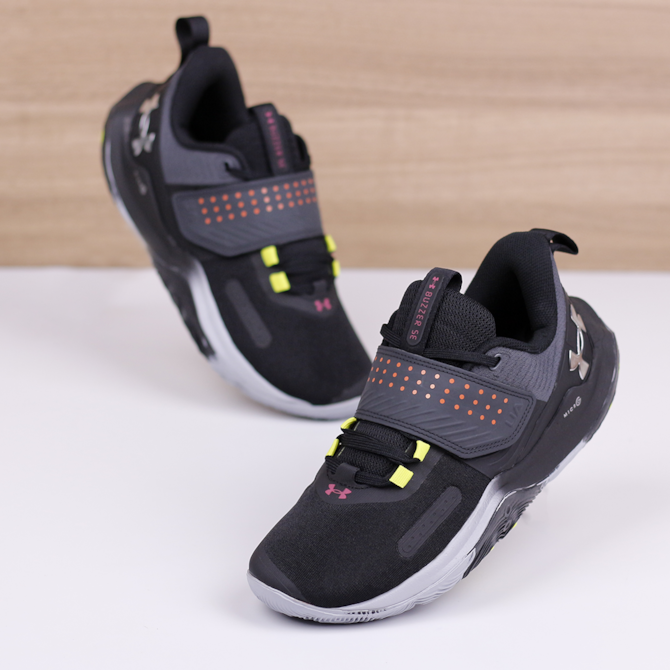 TENIS BASQUETE UNDER ARMOUR PRETO UA BUZZER SE - Shoe Mix