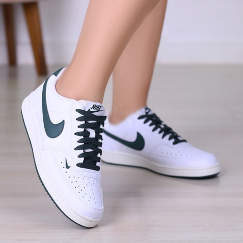 TENIS CASUAL NIKE BRANCO VERDE COURT VISION LO