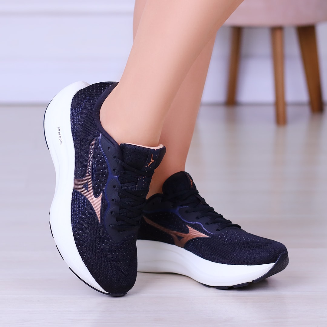 TENIS CORRIDA MIZUNO PRETO ARROW - Shoe Mix TENIS CORRIDA MIZUNO PRETO ARROW - Shoe Mix