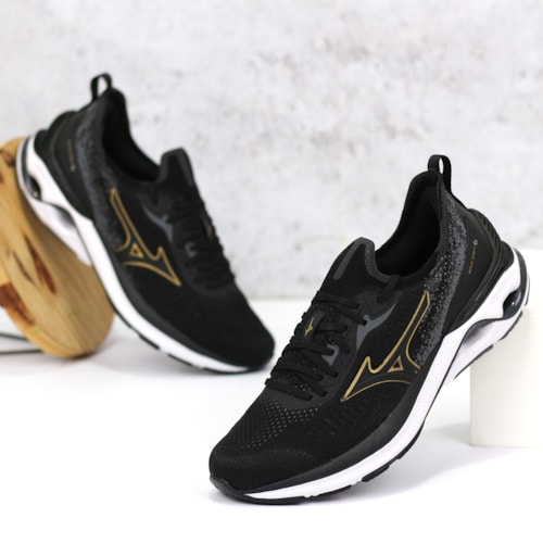 TENIS CORRIDA MIZUNO PRETO WAVE MIRAI 6