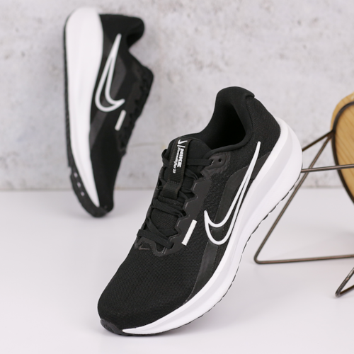 TENIS CORRIDA NIKE PRETO DOWNSHIFTER 13