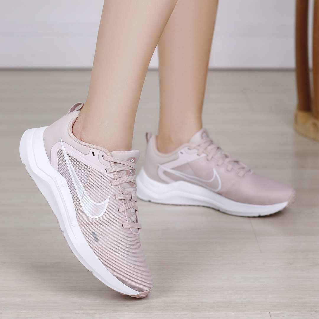 Nike hotsell rose sneakers