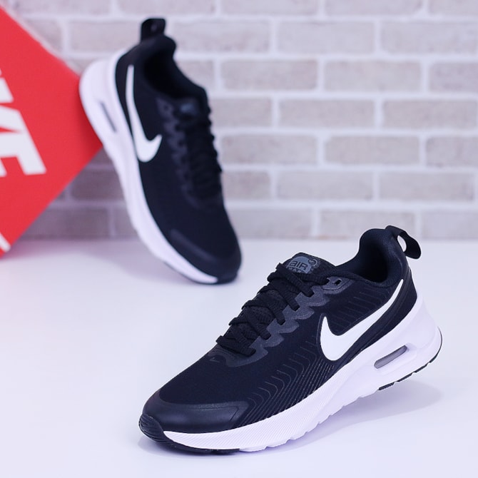 TENIS DIA A DIA NIKE PRETO/BRANCO (001)  AIR MAX NAUAXIS