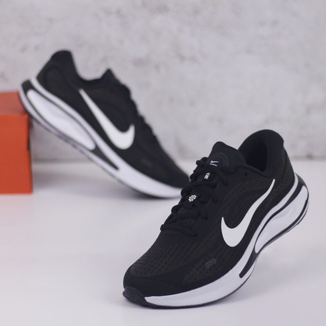 TENIS DIA A DIA NIKE PRETO/BRANCO(001)  JOURNEY RUN